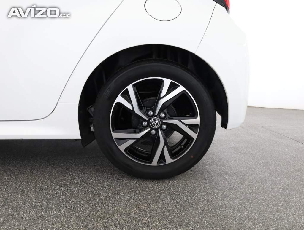 Foto inzerátu Toyota Yaris 1.5 VVT-i