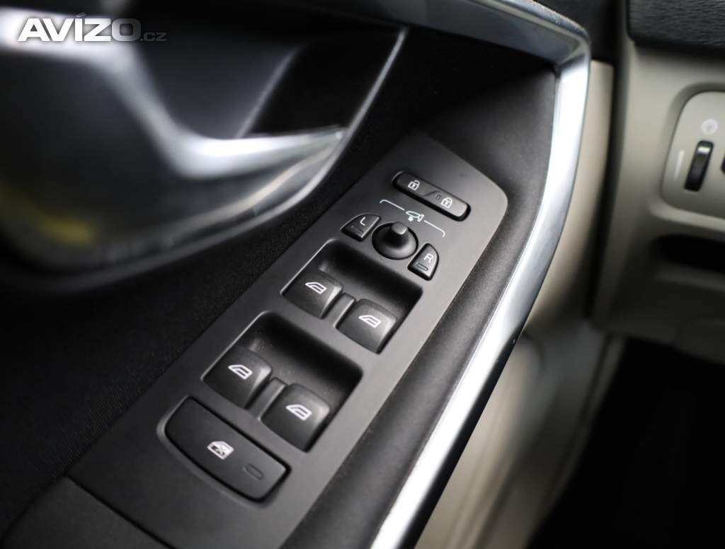 Foto inzerátu Volvo V40 Cross Country 2.0 D3
