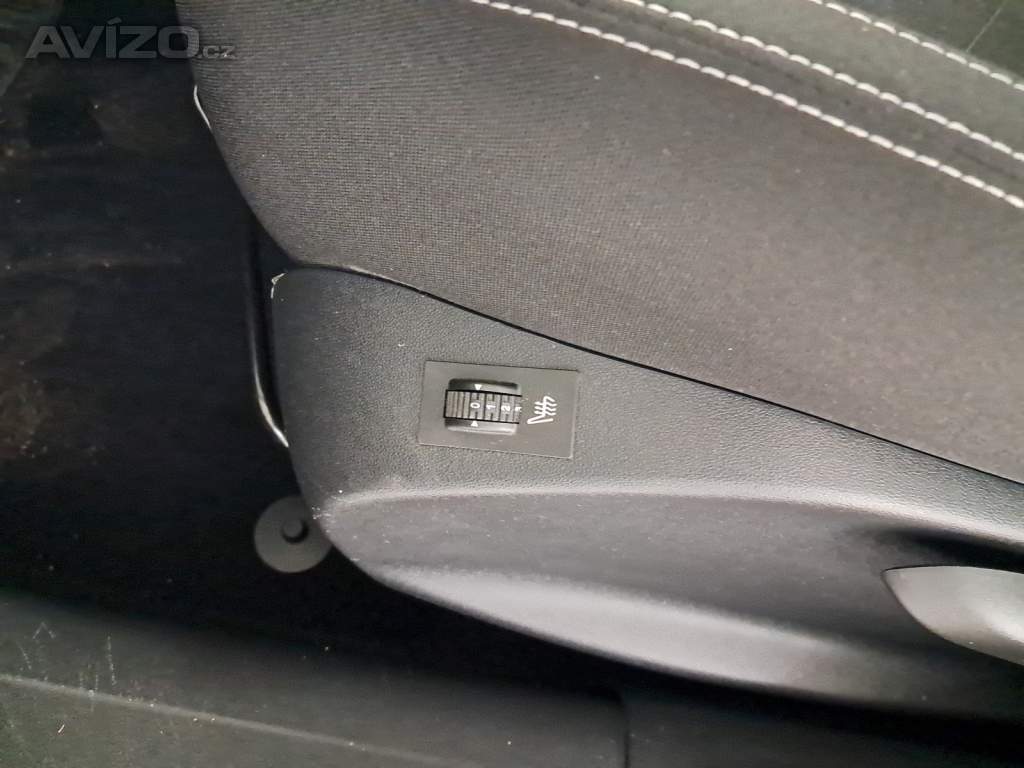 Foto inzerátu Peugeot 2008 1.2 PureTech