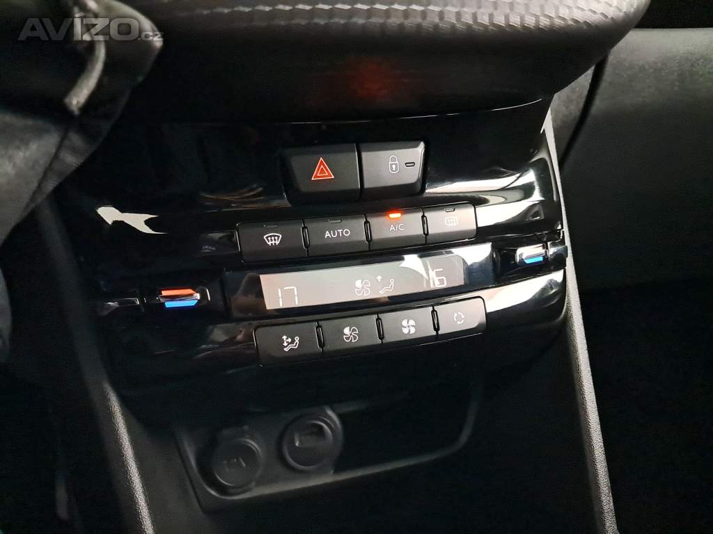 Foto inzerátu Peugeot 2008 1.2 PureTech