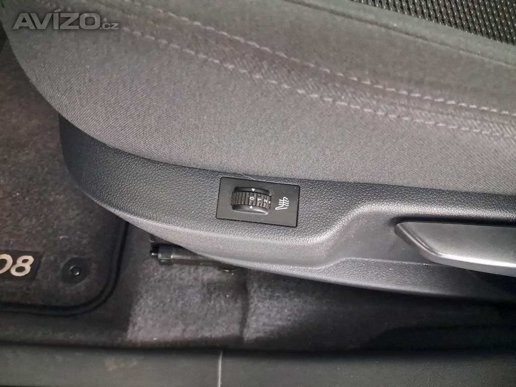 Foto inzerátu Peugeot 5008 1.6 BlueHDi