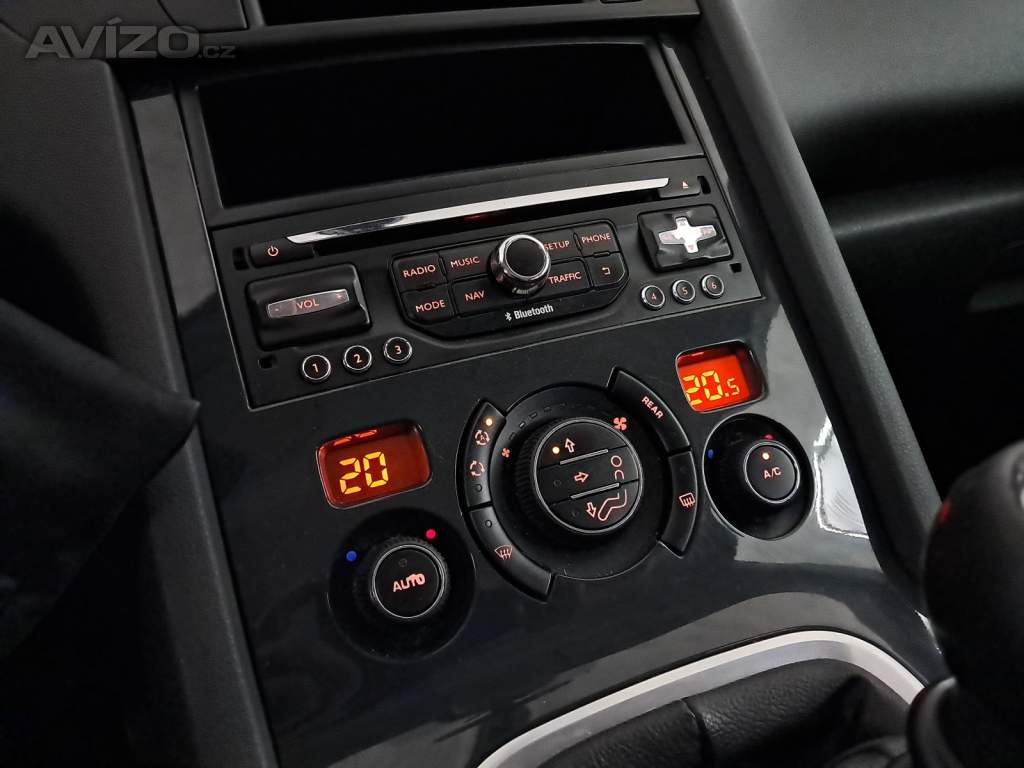 Foto inzerátu Peugeot 5008 1.6 BlueHDi
