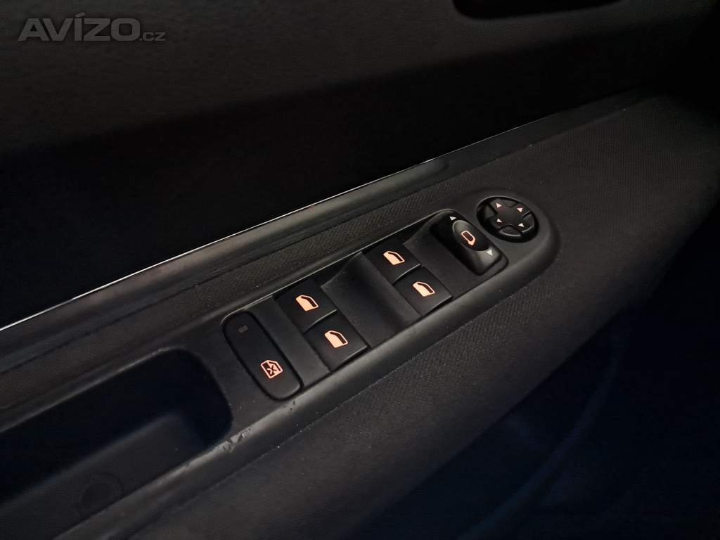 Foto inzerátu Peugeot 5008 1.6 BlueHDi