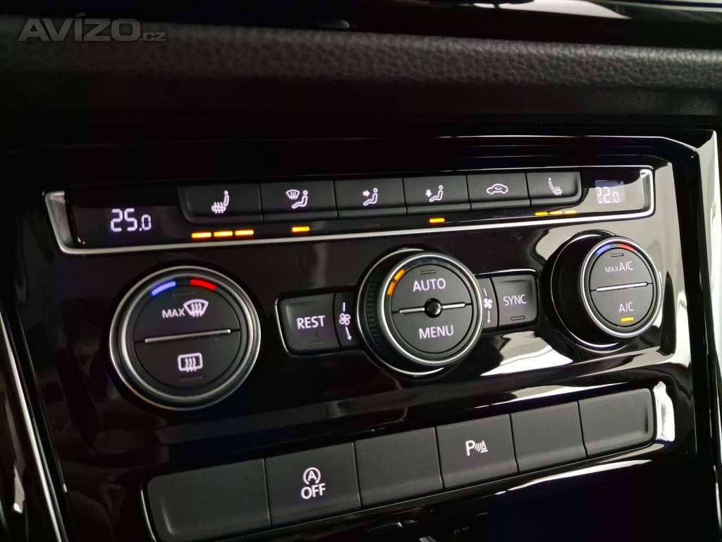 Foto inzerátu VW Touran 1.5 TSI