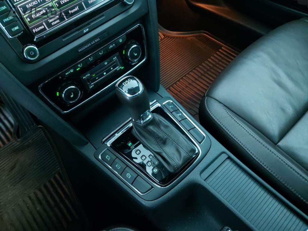Foto inzerátu Skoda Superb 2.0 TDI
