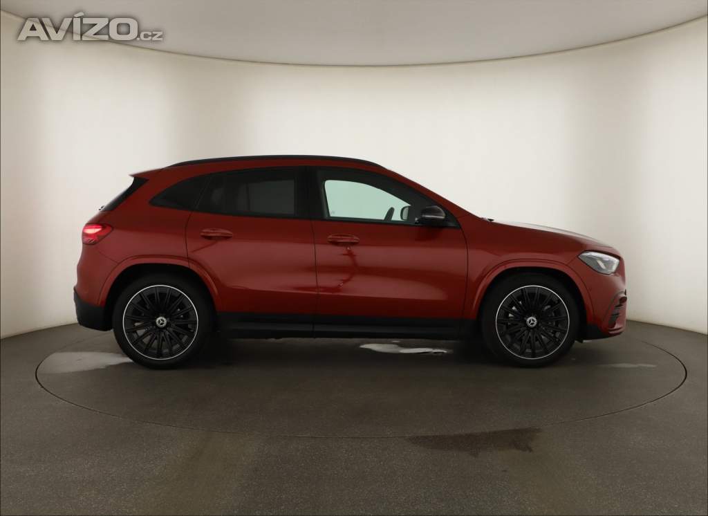 Foto inzerátu Mercedes GLA GLA 200