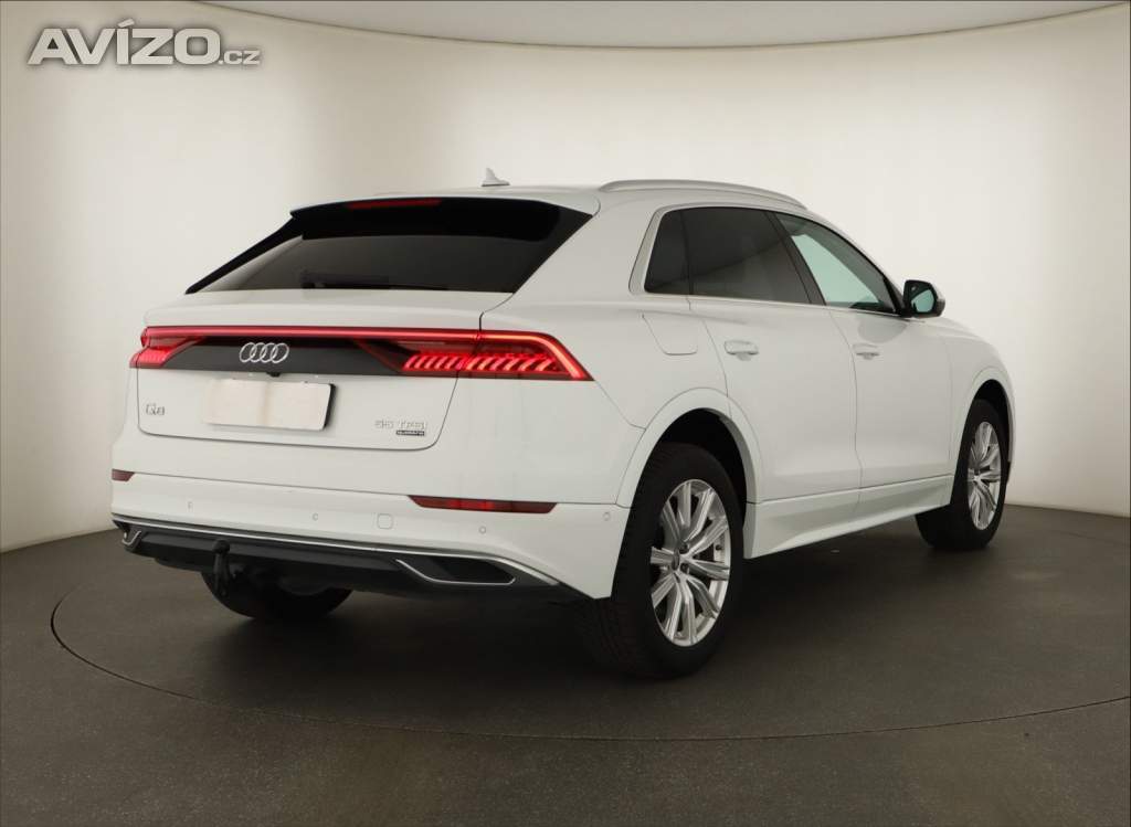 Foto inzerátu Audi Q8 55 TFSI