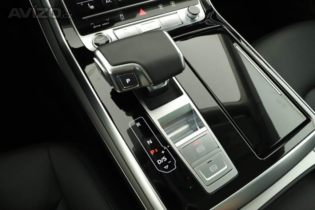 Foto inzerátu Audi Q8 55 TFSI