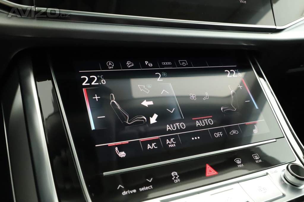 Foto inzerátu Audi Q8 55 TFSI
