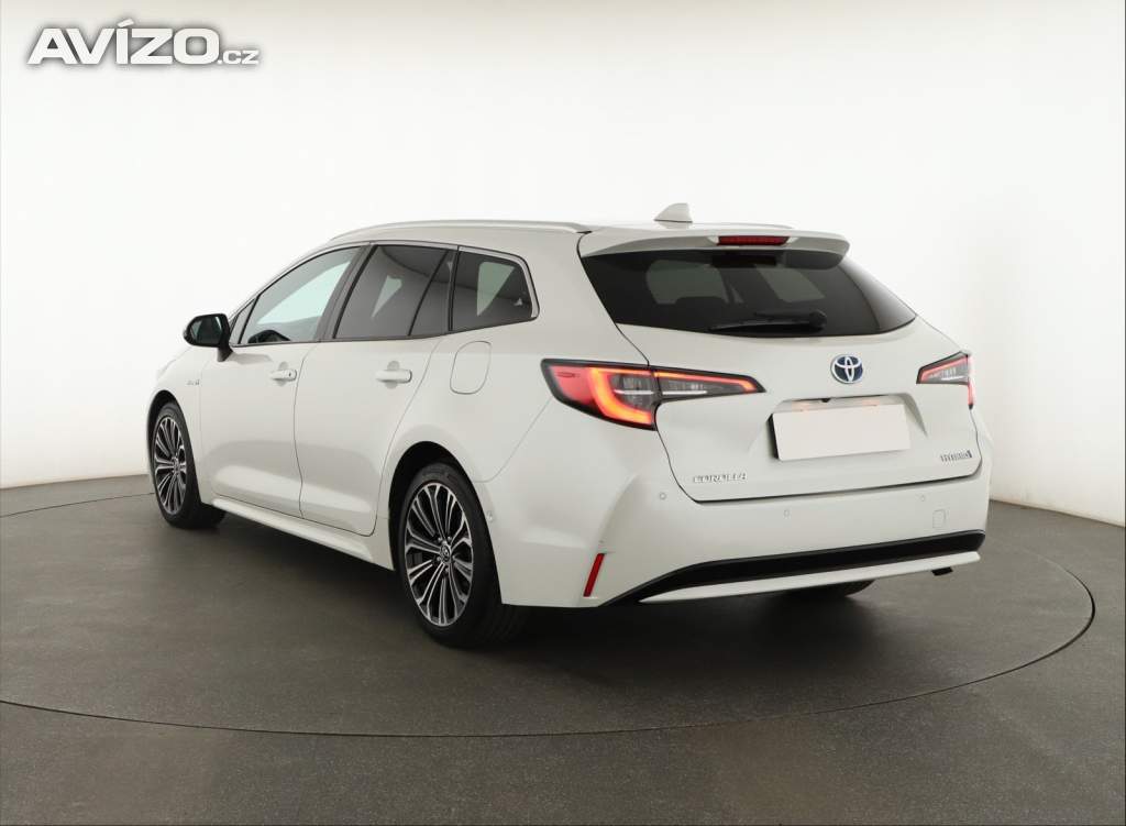 Foto inzerátu Toyota Corolla 1.8 Hybrid