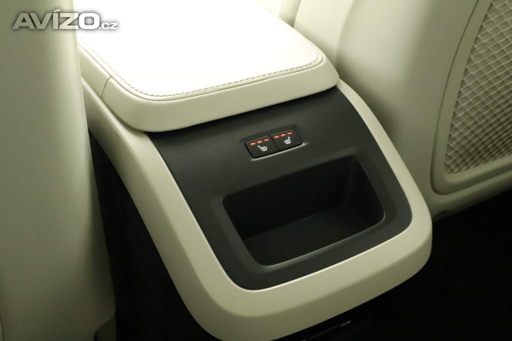 Foto inzerátu Volvo XC90 D5 AWD