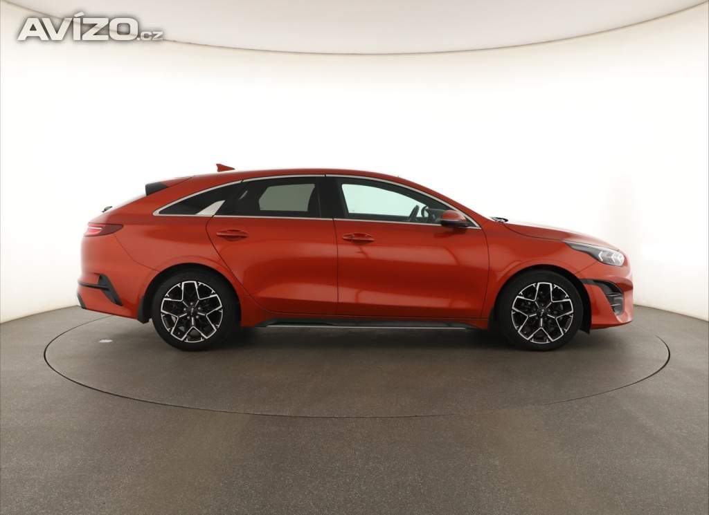 Foto inzerátu Kia ProCeed 1.5 T-GDI MHEV