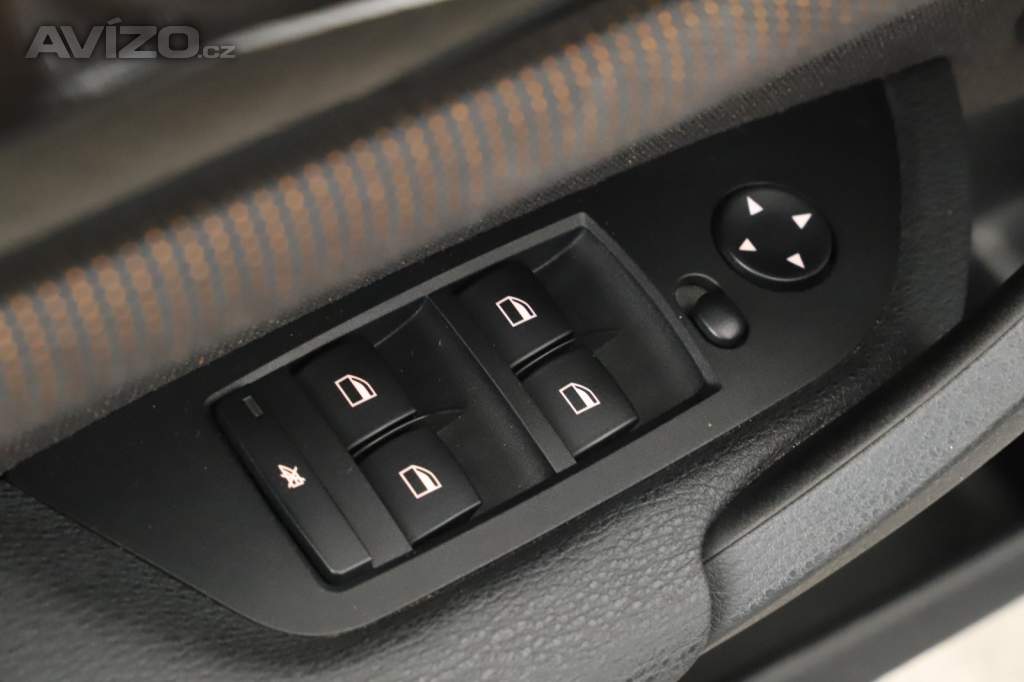 Foto inzerátu BMW X1 xDrive18d