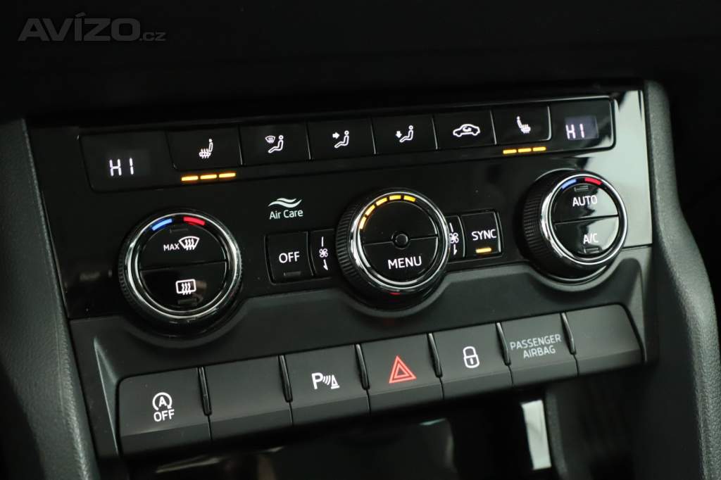 Foto inzerátu Skoda Karoq 1.6 TDI