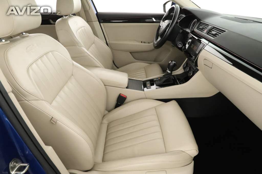 Foto inzerátu Skoda Superb 2.0 TDI 4x4