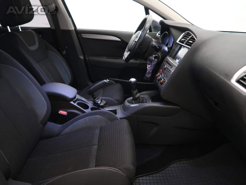 Foto inzerátu Citroen C4 1.2 PureTech