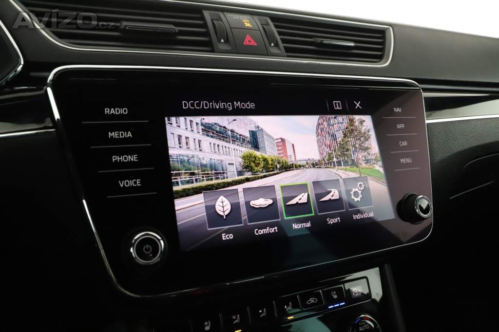 Foto inzerátu Skoda Superb 2.0 TSI