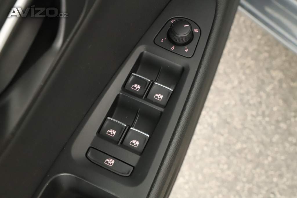 Foto inzerátu Seat Leon 1.8 TSI