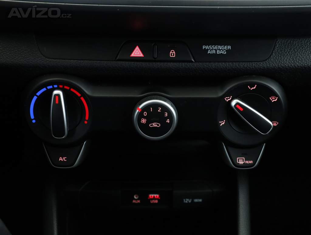 Foto inzerátu Kia Stonic 1.25 CVVT