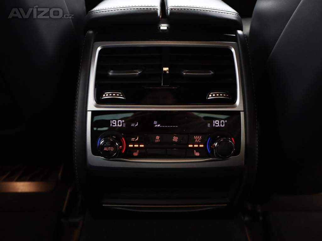 Foto inzerátu BMW 7 740d xDrive