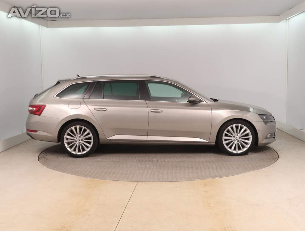Foto inzerátu Skoda Superb 2.0 TDI