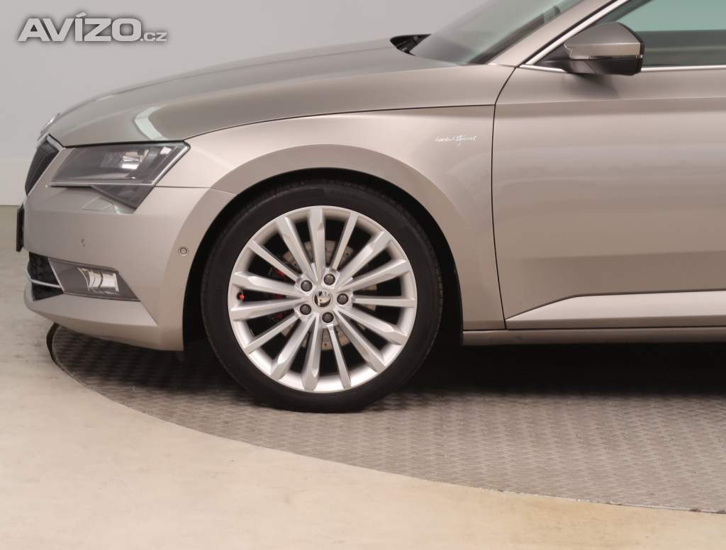 Foto inzerátu Skoda Superb 2.0 TDI