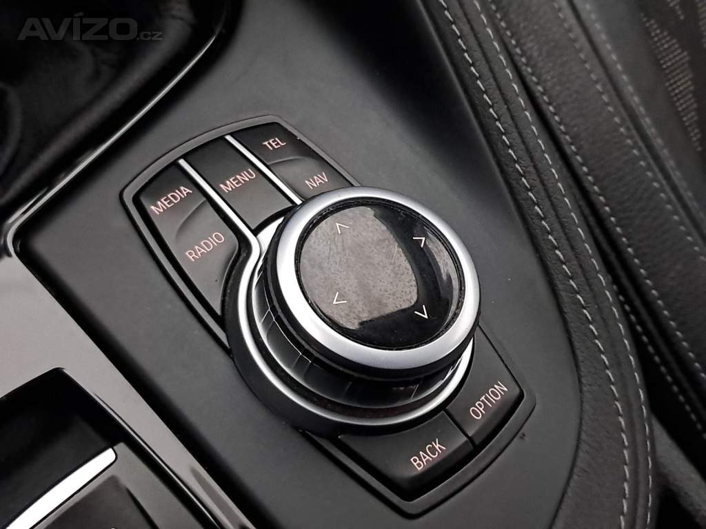 Foto inzerátu BMW X1 sDrive18d