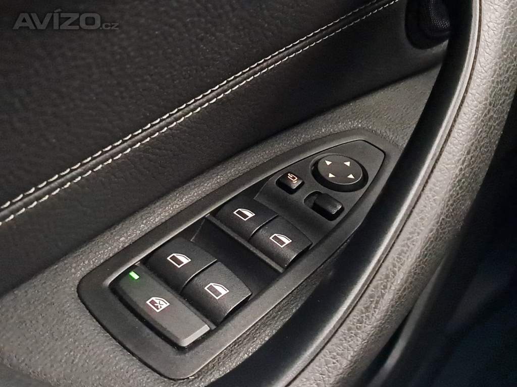 Foto inzerátu BMW X1 sDrive18d