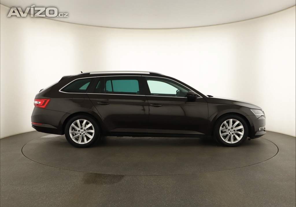 Foto inzerátu Skoda Superb 2.0 TDI