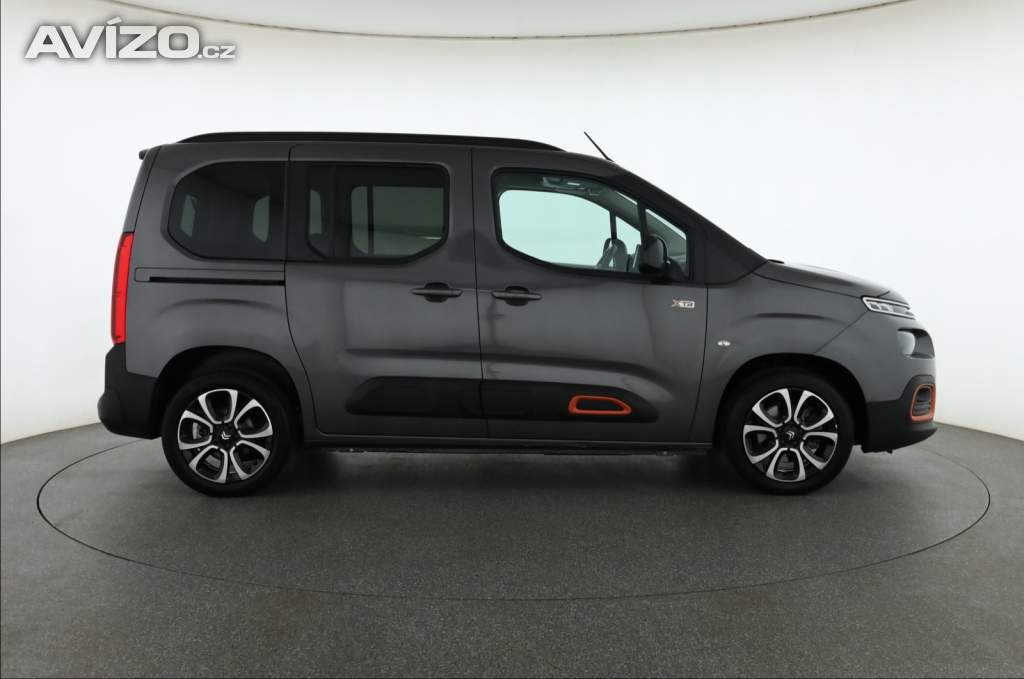 Foto inzerátu Citroen e-Berlingo 50 kWh