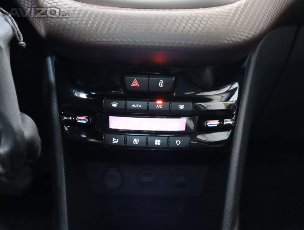 Foto inzerátu Peugeot 2008 1.6 e-HDi