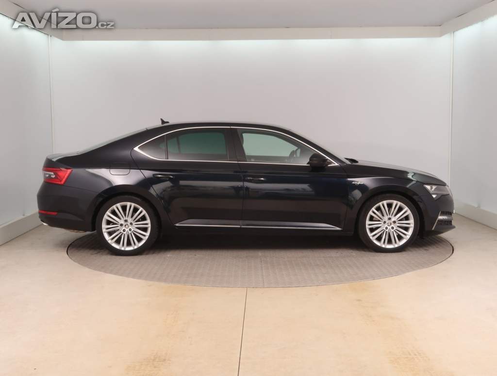 Foto inzerátu Skoda Superb 2.0 TSI