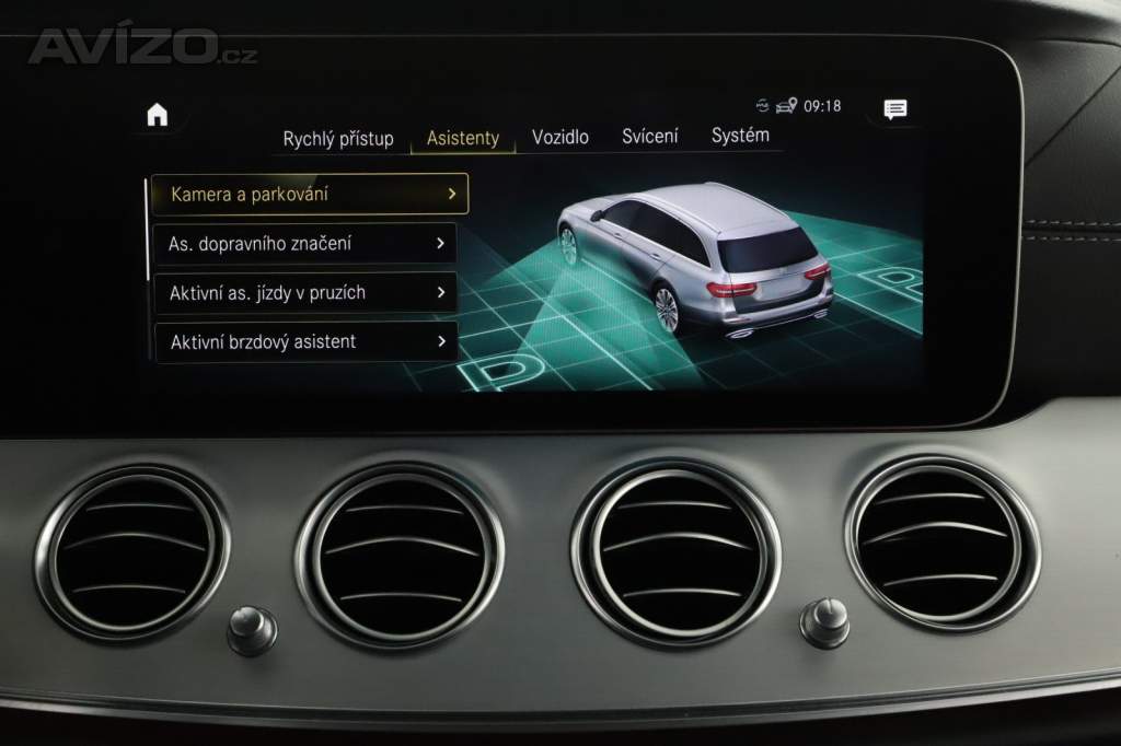 Foto inzerátu Mercedes E E 300 e 4MATIC