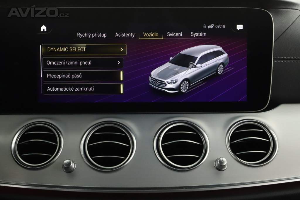 Foto inzerátu Mercedes E E 300 e 4MATIC