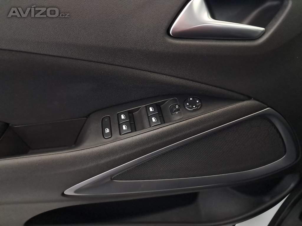 Foto inzerátu Opel Crossland 1.2 Turbo