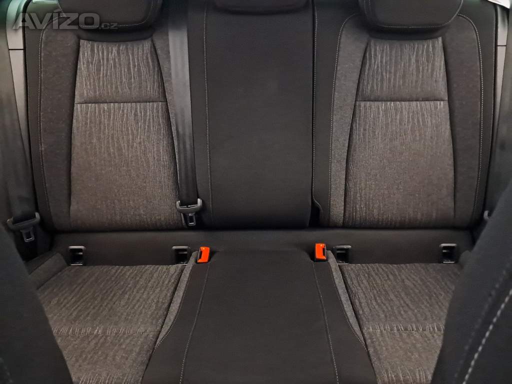 Foto inzerátu Skoda Karoq 1.6 TDI