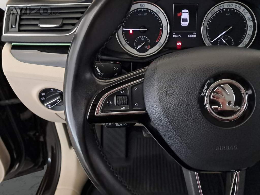 Foto inzerátu Skoda Superb 2.0 TDI 4x4
