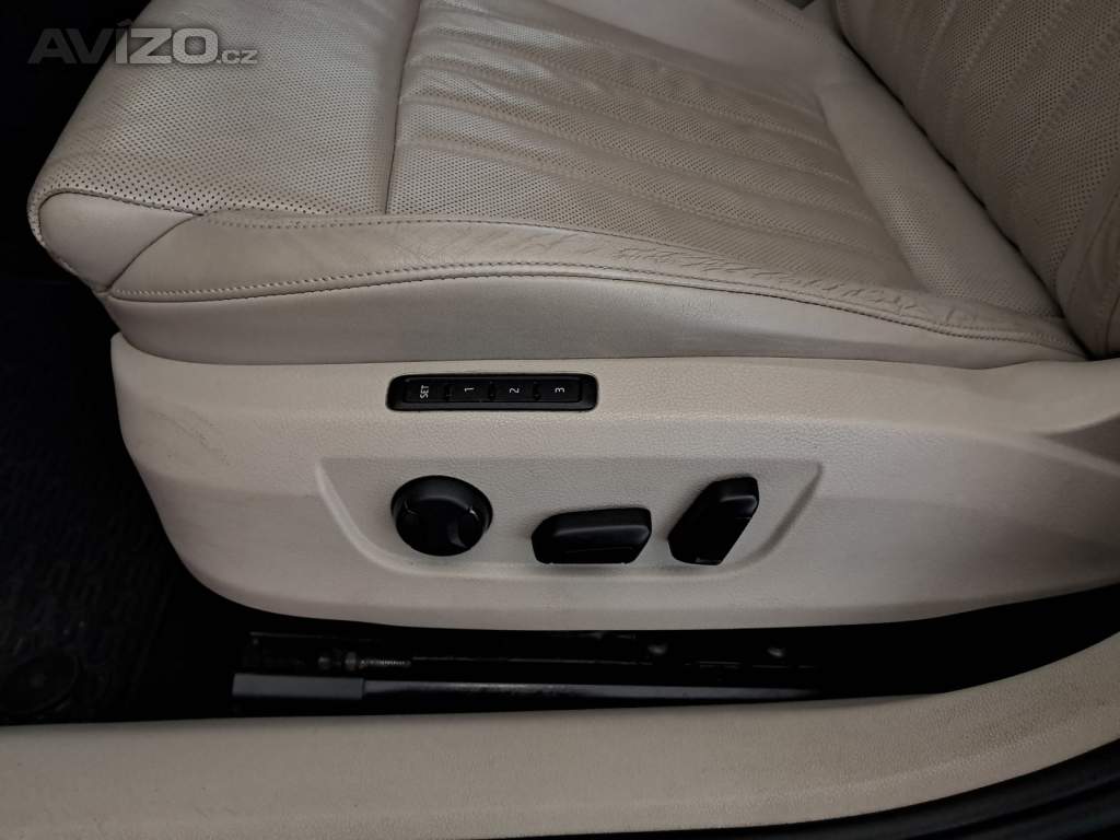 Foto inzerátu Skoda Superb 2.0 TDI 4x4