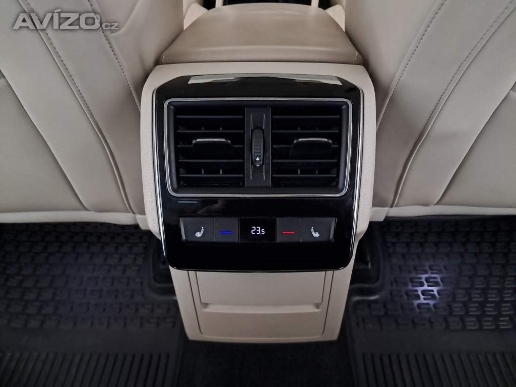 Foto inzerátu Skoda Superb 2.0 TDI 4x4