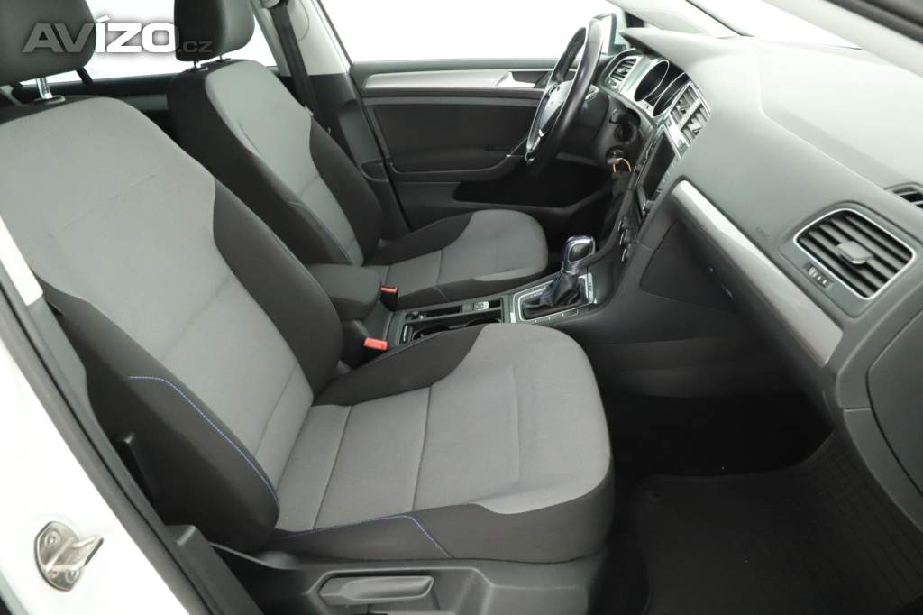 Foto inzerátu VW e-Golf 20.5 kWh - 25 Ah