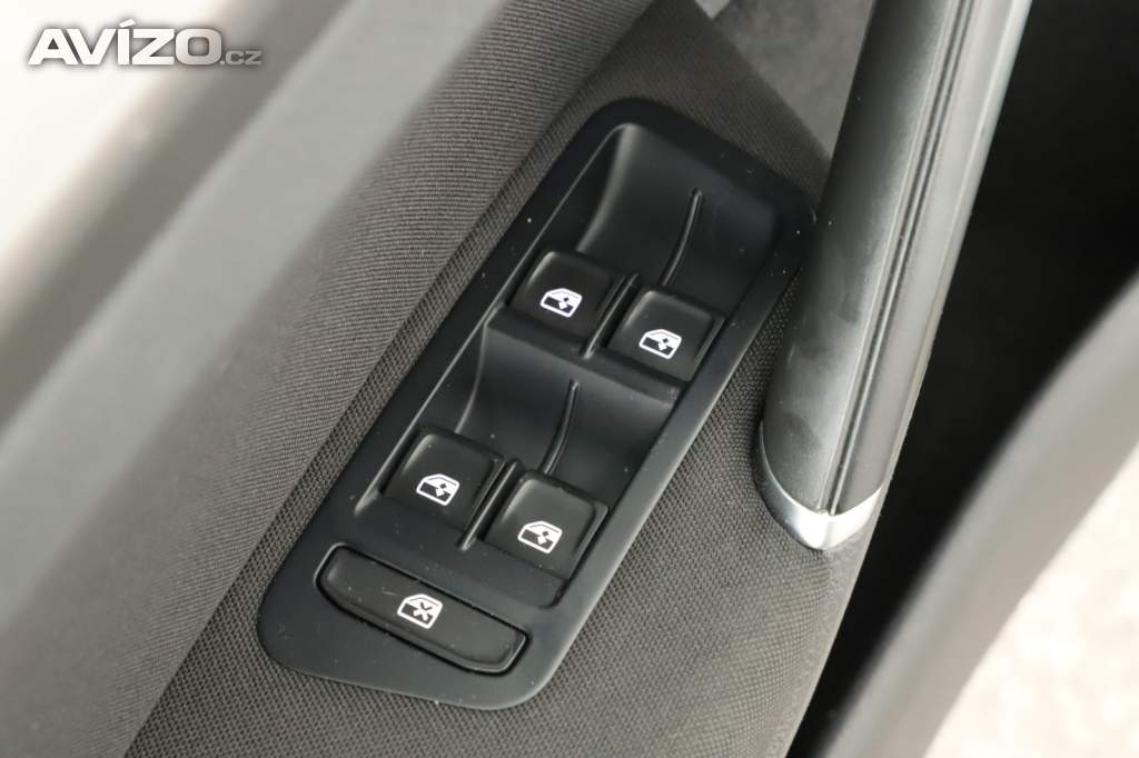 Foto inzerátu VW e-Golf 20.5 kWh - 25 Ah