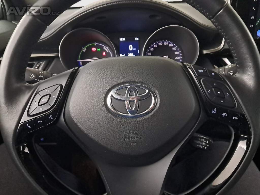 Foto inzerátu Toyota C-HR 1.8 Hybrid