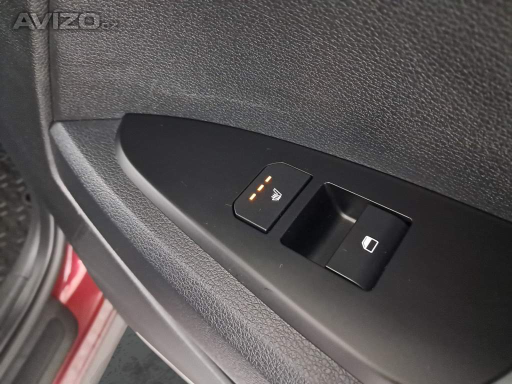 Foto inzerátu Kia Sportage 1.6 T-GDI MHEV