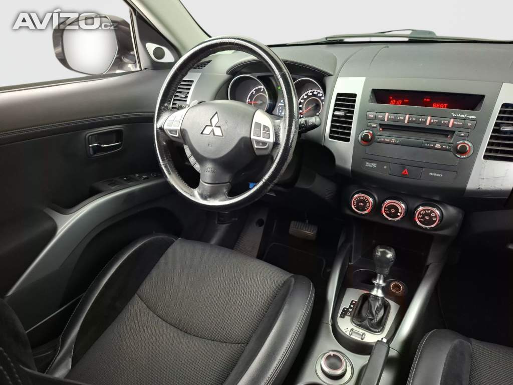 Foto inzerátu Mitsubishi Outlander 2.2 DI-D