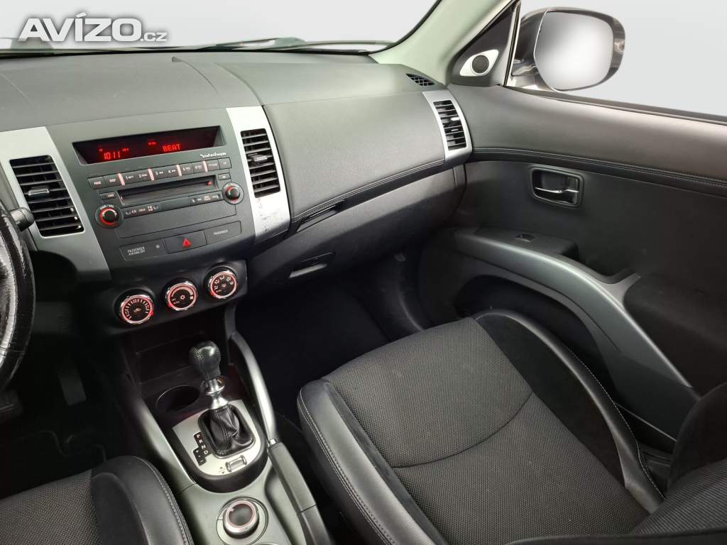 Foto inzerátu Mitsubishi Outlander 2.2 DI-D
