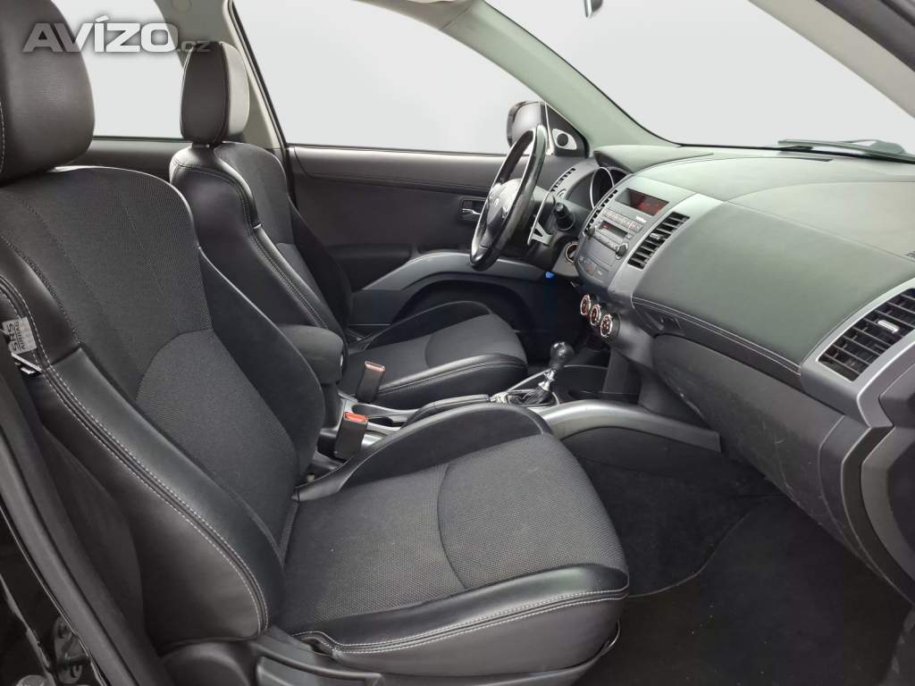 Foto inzerátu Mitsubishi Outlander 2.2 DI-D