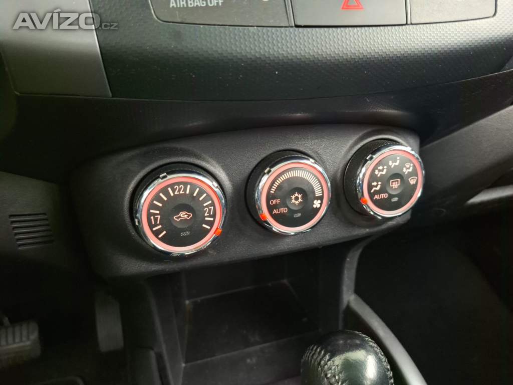 Foto inzerátu Mitsubishi Outlander 2.2 DI-D
