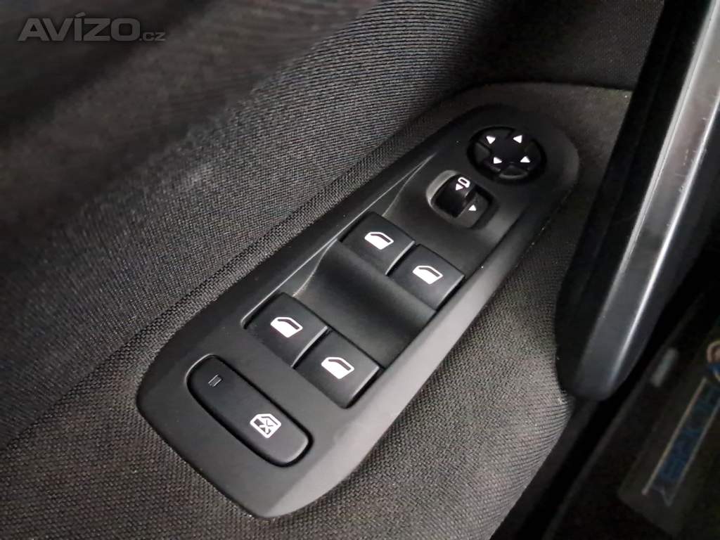 Foto inzerátu Peugeot 308 1.2 PureTech