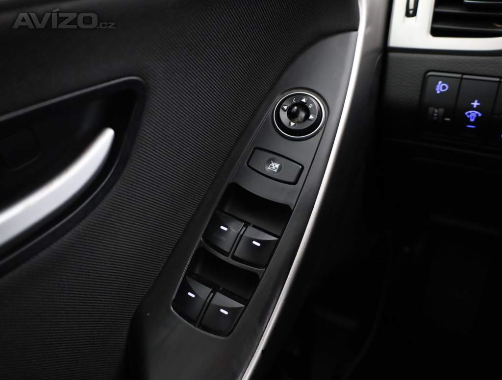 Foto inzerátu Hyundai i30 1.6 MPI