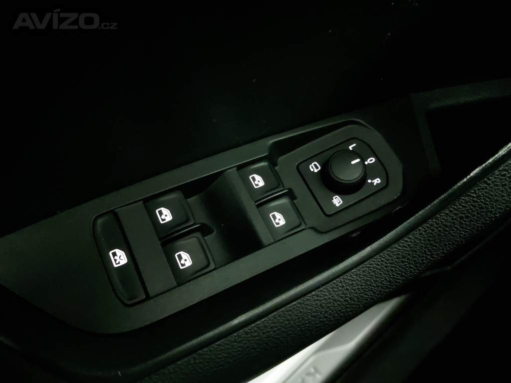 Foto inzerátu Skoda Karoq 1.5 TSI
